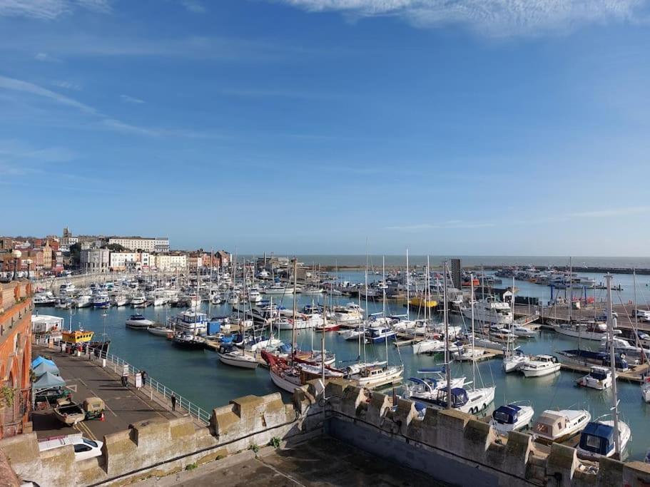 Clifftop Mews - Westcliff - Ramsgate - Pet Friendly! Villa Exterior photo